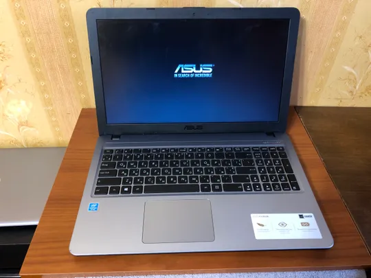Ноутбук Asus F540 FHD N5000/4gb DDR4/HDD 500GB/Intel UHD605/ 5 годин Інтернет-аукціон