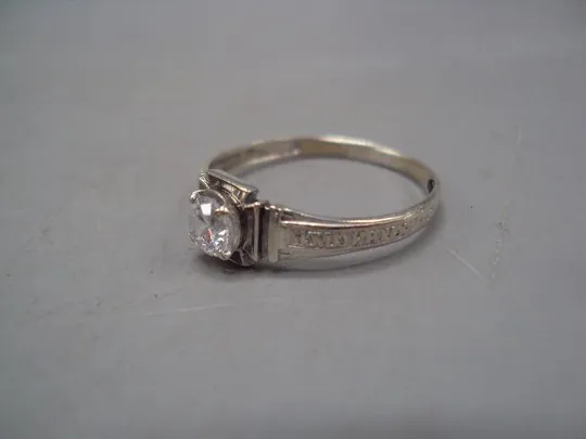 Купити Мужской перстень кольцо крест белая вставка Спаси и Сохрани серебро Украина 2,11 г размер 21 №15170