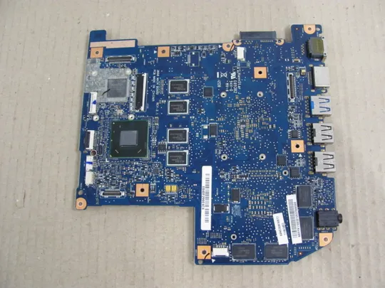 Купити номер0322-22 материнська плата Mainboard Материнка Основна плата Системна плата Плата системи Laptop motherboard мамка  ноутбучна плата  РОБОЧА 69N076M16B11 SR0CV  i3-2367M  для Acer Aspire M3 MA50 M3-581TG оригінал