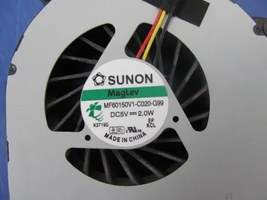 №298-22 кулер, FAN E330601262S69 для MSI MS-1758 CX70 GP70 оригінал Продаж
