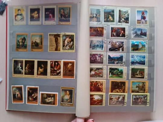 Великий колекційний альбом з марками СРСР і не тільки Ціна