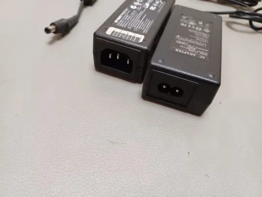 Купити 0628 адаптер живлення 12V 2 шт НІМЕЧЧИНА