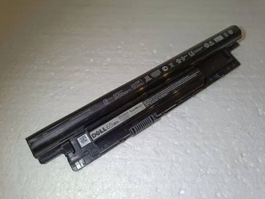 Батарея Аккумулятор DELL Type MR90Y 65wh 11.1V - до ноутбука Ціна