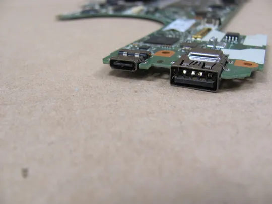 625-8 материнська плата CT470 NM-A931 SR2F0  i5-6300U для Lenovo ThinkPad  T470 оригінал Де купити