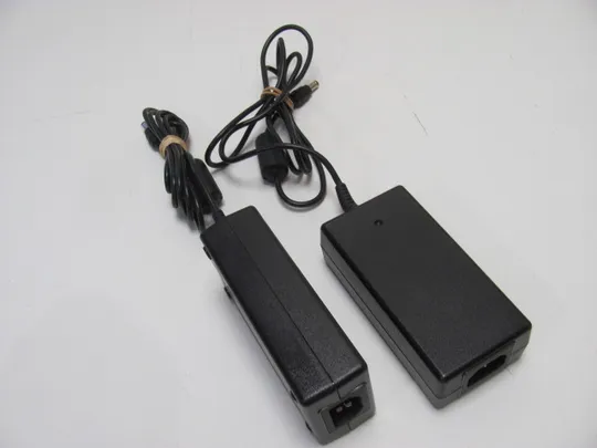 3658 адаптер живлення LITEON PA-1061-0 12V 5.0A  2 шт НІМЕЧЧИНА Де купити