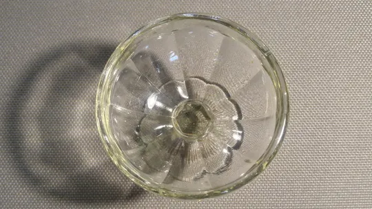 Ваза цукерниця креманка на ніжці міні прозоре радянське скло Вживане Інтернет-аукціон