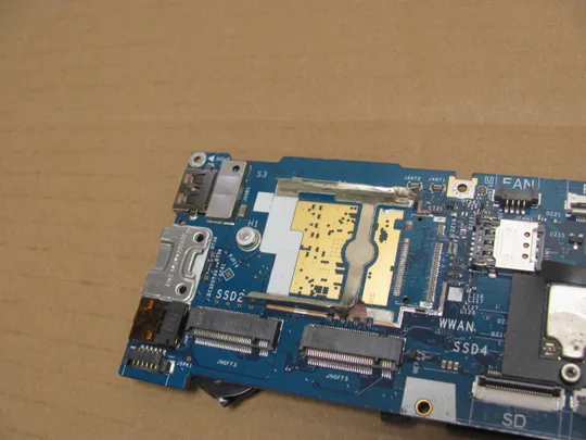 номер0978-6 материнська плата Mainboard Материнка Основна плата Системна плата Плата системи Laptop motherboard мамка  ноутбучна плата  HDC50 LA-L882P  i7-12850HX SRLGH для Dell Precision 7670 оригінал Продаж