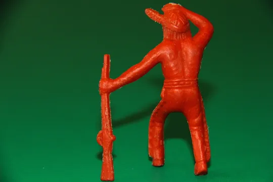 Купити ІНДІАНЕЦЬ ЩО ЙДЕ З РУШНИЦЕЮ индеец TIM-MEE 65-70мм ОРИГІНАЛ США-ФРН