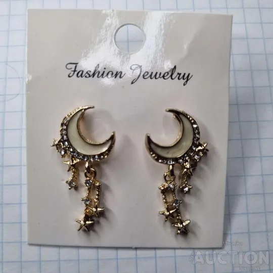 Купити Сережки у формі місяця та зірки
