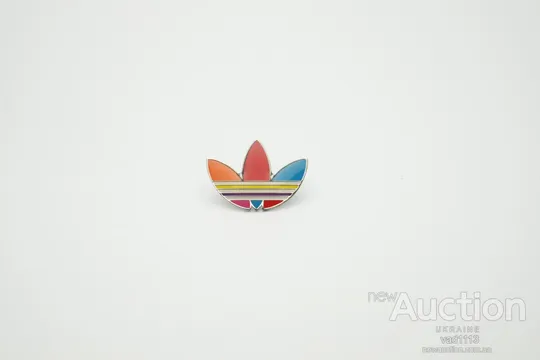 Значок компании  Adidas Ціна