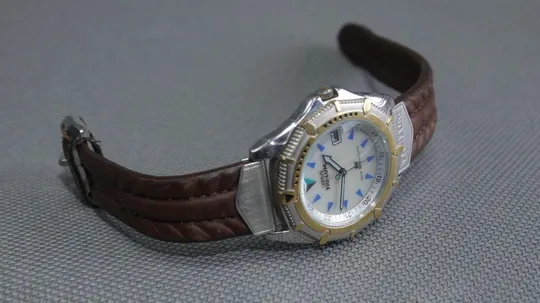 Купити Seiko LORUS TRI-LUM SX 100м. WR корпус нержавейка model: V142-0A10 (A4)