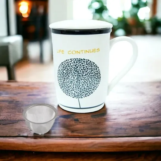 Кружка с крышкой и ситом "Жизнь продолжается", 350мл (Чашка заварник для чая с металлическим ситом) З аукціону