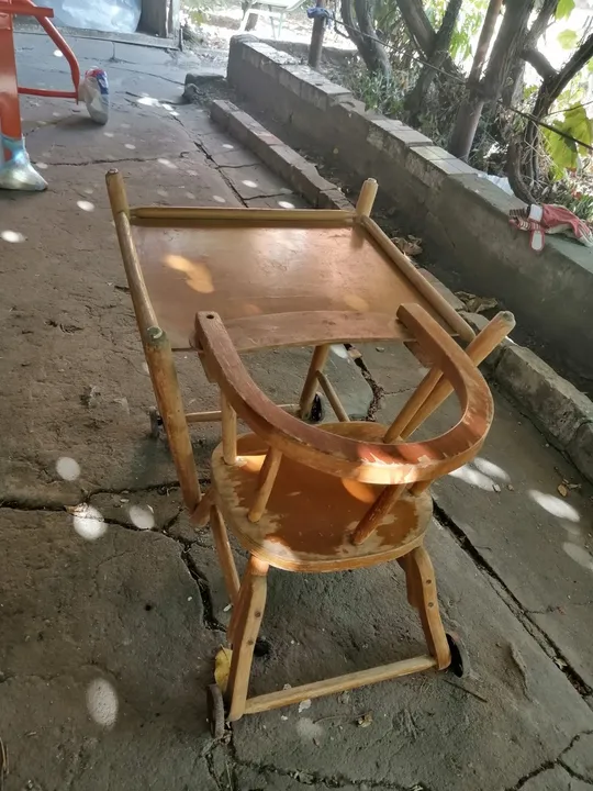 Купити Ретро стульчик для кормления трасформер, столик