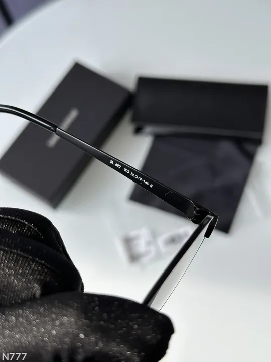 Сонцезахисні окуляри Saint Laurent SL 692 003 Black/Black M (EW0202) в Україні