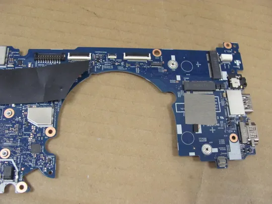 840-15 материнська плата РОБОЧА  0Y7GXY SRK03 I5-1145G7 для  DELL Latitude 5320  оригінал Інтернет-аукціон