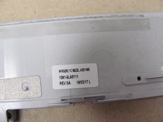 642-5 рамка матриці 13N1-5LA0Y11 для MEDION AKOYA  S6445 оригінал Інтернет-аукціон