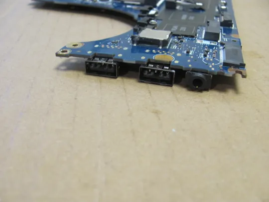 номер0990-7 материнська плата Mainboard Материнка Основна плата Системна плата Плата системи Laptop motherboard мамка ноутбучна плата  i5-8400H SR3Z1 DAP10 LA-F591P для Dell Precision 7530 M7530 оригінал Де купити