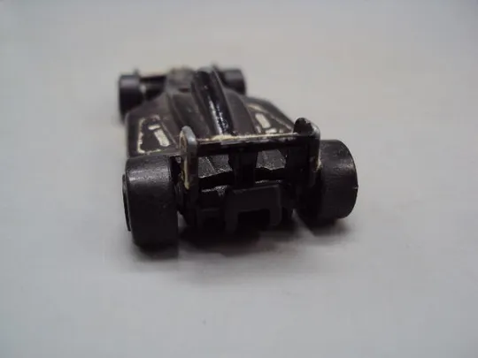 Машинка модель вьетнам формула Mika 2001 Mattel Hot Wheels for McDonald's длина 7,4 см №14771 Недорого