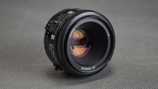 штатный объектив Nikon Nikkor AF 50mm f/1.8 Ф52mm на полный кадр 24x36mm Інтернет-аукціон