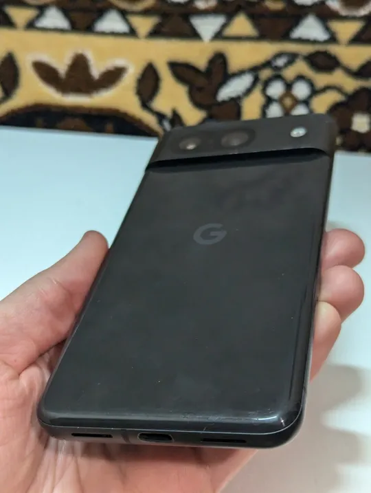 Компактний 6.2" Google Pixel 8 128GB Black Neverlock З аукціону
