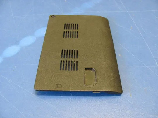 номер0086-5 сервісна кришка 60.4AF08.001 для MEDION Akoya P6613 P6618 корпус панель доступу кришка доступу service cover оригінал Продаж