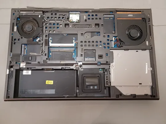 0834 Dell Precision M6800  core  I7-4910MQ 4GB НІМЕЧЧИНА в Україні