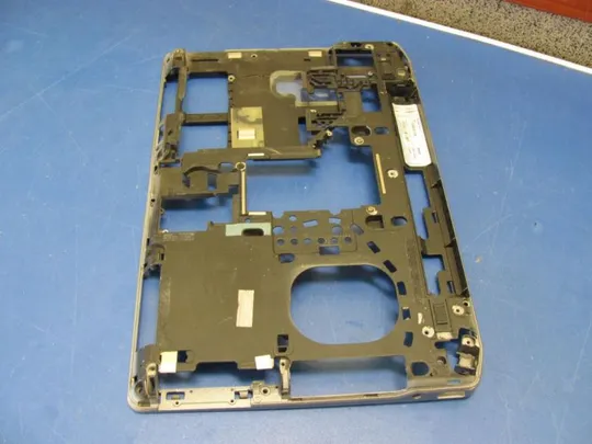 номер0002-7 Кришка (дно, корито, піддон) корпуса 0J79XG для DELL LATITUDE E6330 оригінал Продаж