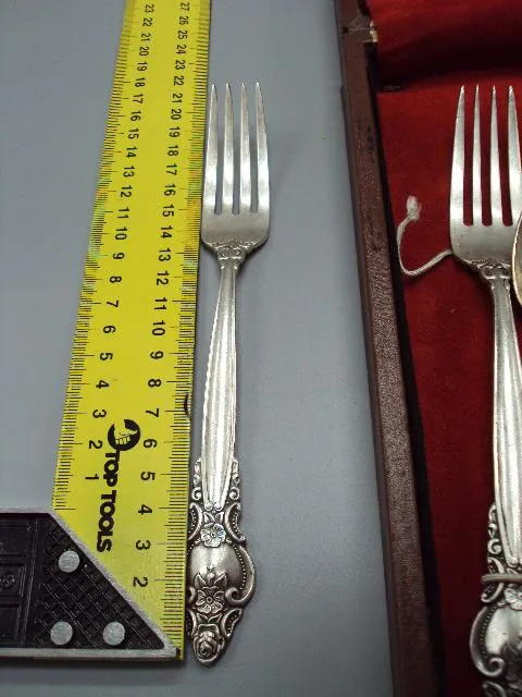 Набор столовые приборы десертные вилки и чайные ложки Роза мнц ссср лот 15 шт в коробке №14295 Інтернет-аукціон