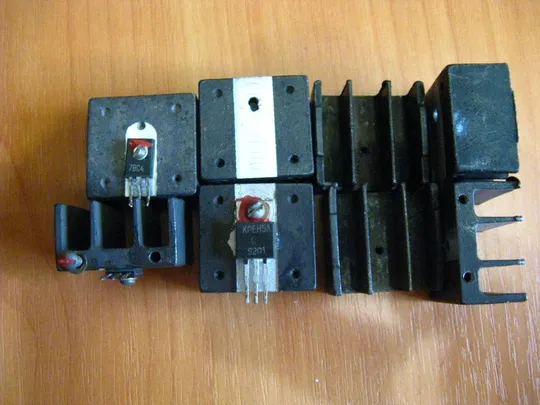 Радіатори для транзисторів(6)  КТ814 - 819 ПАРА Де купити