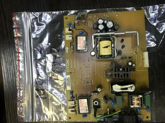 M0002 Fujitsu-Siemens SCENICVIEW P19-2 Блок питания Ціна