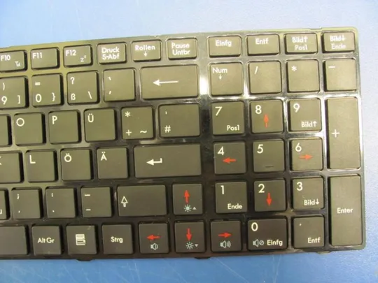 №50-6 клавіатура робоча V111922AK3 для MEDION ERAZER X6811 X6812 GX660 MS-16F2 MS-16F1 оригінал Де купити