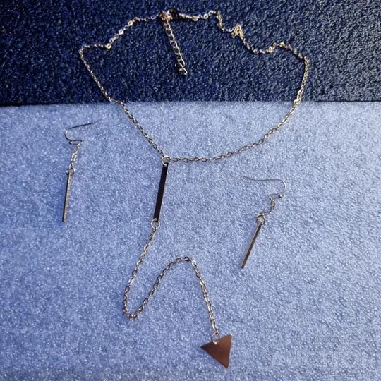 Набір сережки та кольє З аукціону