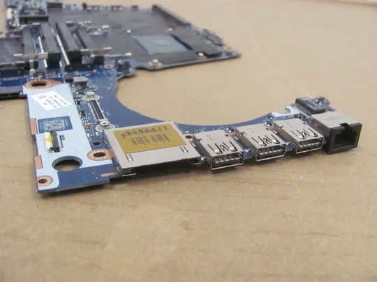 878-7 материнська плата APW70 LA-C391P 848306-001 SR2FQ  i7-6700HQ для HP EliteBook ZBOOK 17 G3  оригінал Торговий майданчик