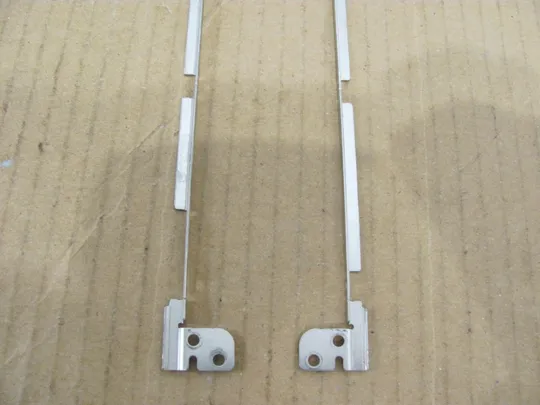 495-9 кріплення BA61-01345A для SAMSUNG RV511 RV515 RV520 оригінал Де купити