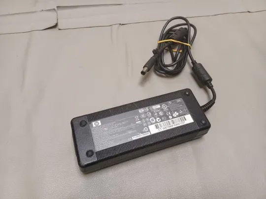 0941 адаптер живлення  HP PPP016H 18.5V 6.5A 120W   НІМЕЧЧИНА Ціна