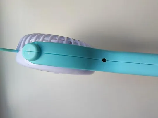 Портативний акумуляторний мінівентилятор із вушками та led З аукціону