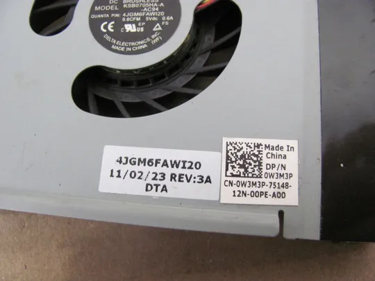 568-13 Вентилятор (кулер, FAN) 0W3M3P для Dell XPS 15 L502X L501X P11F оригінал Де купити