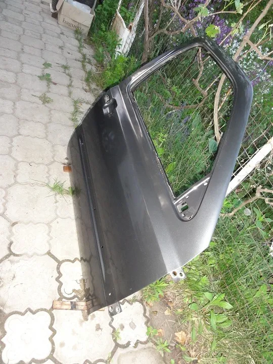 Венто. Гольф3.  передня права дверка. З аукціону