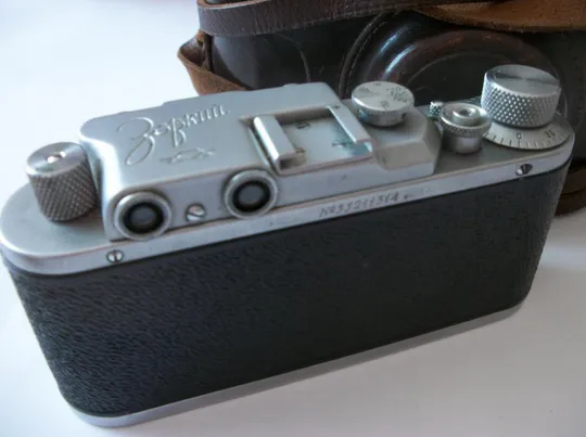 Фотоаппарат Зоркий [первый] Индустар-22 [футляр] З аукціону