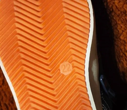 Дитячі кросівки Bobbi Shoes розмір 22, Без резерву Характеристики