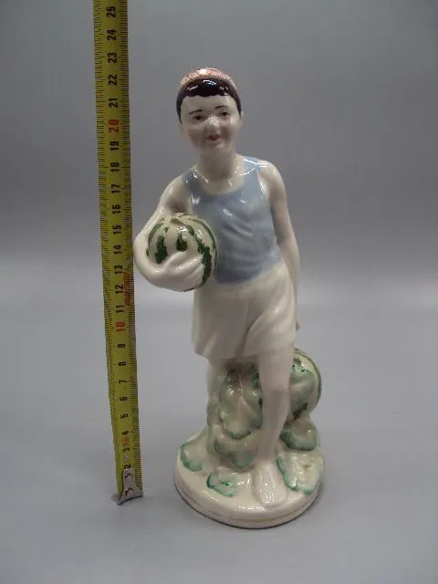 Фигура фарфор статуэтка Городница мальчик с арбузами узбек несет арбузы высота 22,5 см №14453 Продаж