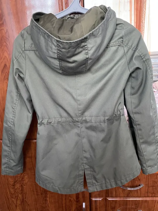 Куртка жіноча Продаж