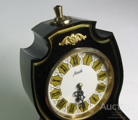 Часы кабинетные каминные настольные Агат СССР Прекрасное состояние Исправные Редкая модель! Продаж