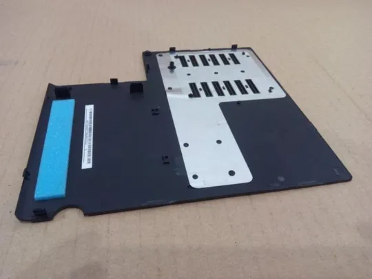 №229-35 сервісна кришка AP0T7000600 для Toshiba Satellite U940 U940-11R оригінал З аукціону