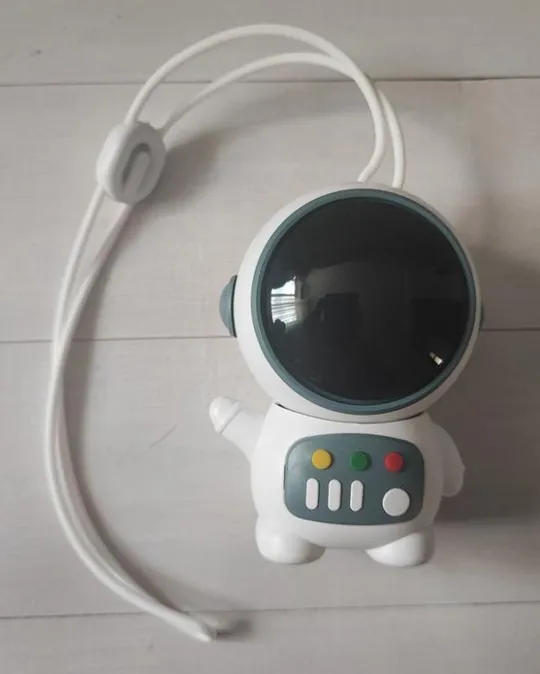 Портативний вентилятор космонавт usb з акумулятором безлопатевий Характеристики