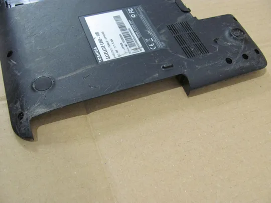 505-5 Кришка дно піддон корпуса H000038840 13N0-ZWA1K01 для Toshiba Satellite L850-110 L850-1L1 C850 L850 оригінал З аукціону