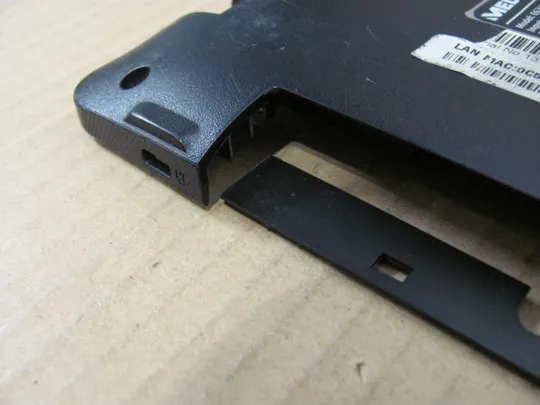 493-6 Кришка дно піддон корпуса 13N0-CNA0T01 для MEDION E6240T оригінал Інтернет-аукціон