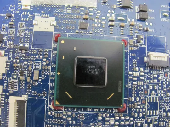 567-15 материнська плата QCL00 LA-8241P для Dell Inspiron 15R 5520 7520 Vostro 3560 оригінал З аукціону