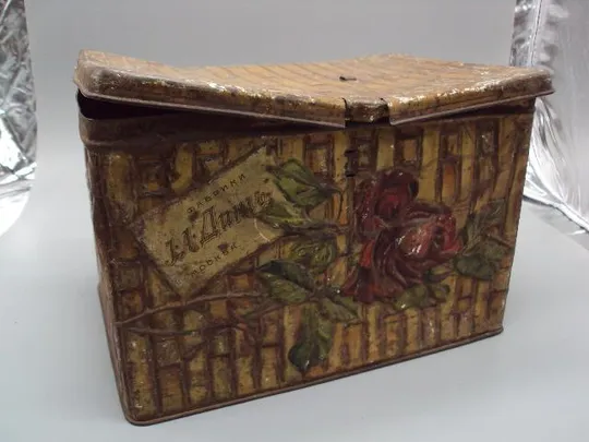 Коробка жесть карамель Паровая фабрика И.Л. Дингъ Москва Российская империя размер24 х15,7 см №1333 Ціна