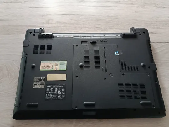Корпус для ноутбука ACER ASPIRE 5810T 5410T весь в зборі з петлями Де купити